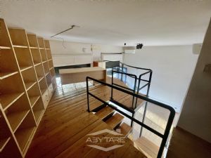 Negozio - Tre vetrine ad angolo - Adiacente Via Torino,