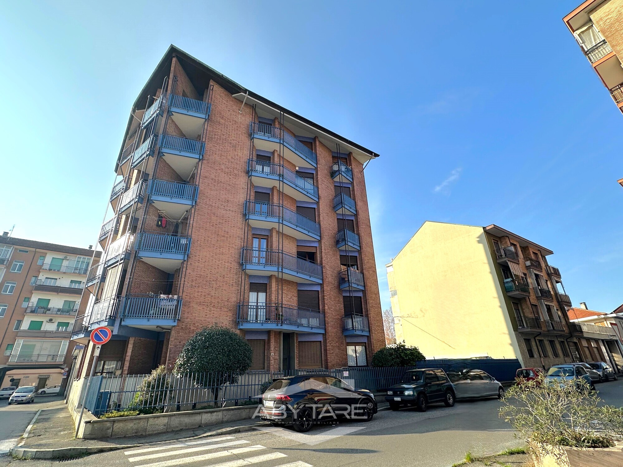 Bilocale piano alto Nichelino Via Palermo