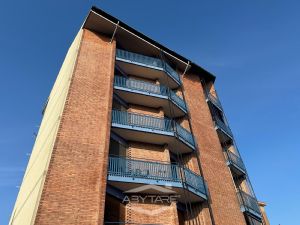 Bilocale piano alto Nichelino Via Palermo