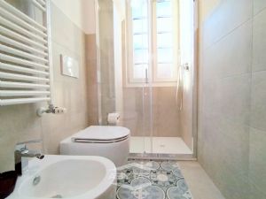 BILOCALE RISTRUTTURATO E ARREDATO A NUOVO !