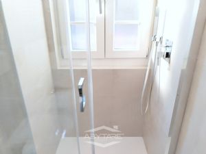 BILOCALE RISTRUTTURATO E ARREDATO A NUOVO !