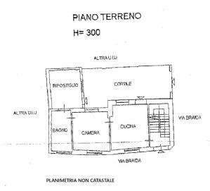 Porzione di casa con cortile privato e terrazzo