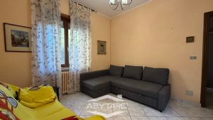 Porzione di casa con cortile privato e terrazzo