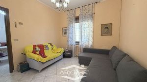 Porzione di casa con cortile privato e terrazzo