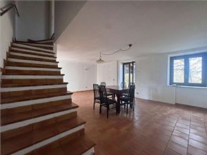 BALDICHIERI-BIFAMILIARE CON INGRESSO PRIVATO