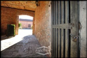 DIMORA STORICA RISTRUTTURATA CON PARCO E TERRAZZO