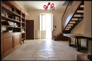 DIMORA STORICA RISTRUTTURATA CON PARCO E TERRAZZO