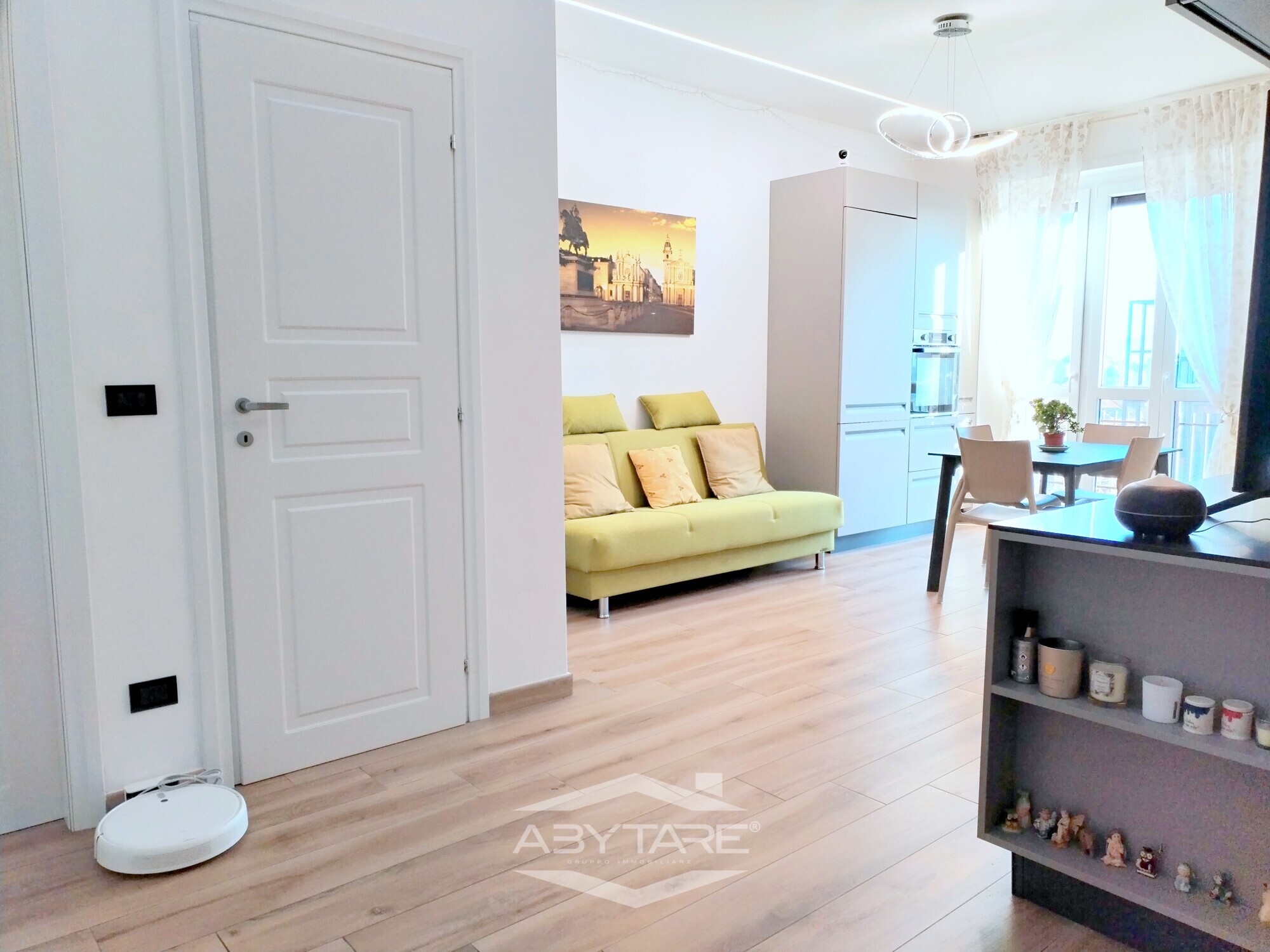 APPARTAMENTO RISTRUTTURATO CON DOPPI SERVIZI !