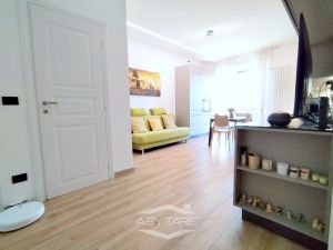 APPARTAMENTO RISTRUTTURATO CON DOPPI SERVIZI !