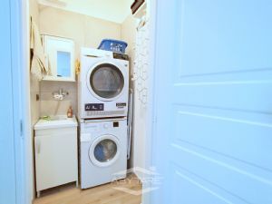 APPARTAMENTO RISTRUTTURATO CON DOPPI SERVIZI !