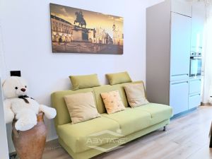 APPARTAMENTO RISTRUTTURATO CON DOPPI SERVIZI !