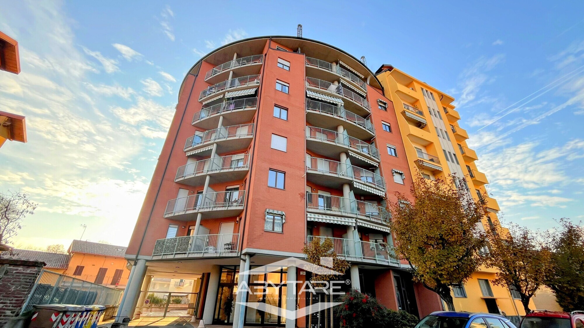 La tua casa Abytare..
Alcune immagini di questo an...