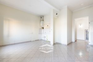 Piazza Carlina - Alloggio di ampia metratura libero subito!