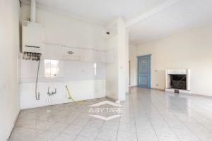 Piazza Carlina - Alloggio di ampia metratura libero subito!