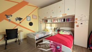 Appartamento in bifamiliare, con cortile privato