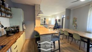 Appartamento in bifamiliare, con cortile privato