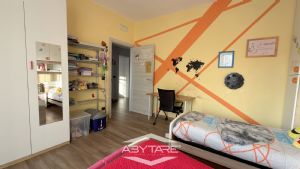 Appartamento in bifamiliare, con cortile privato