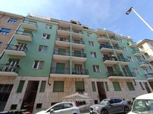 AMPIO BILOCALE ZONA OSPEDALI