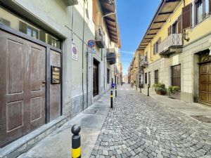 Negozio vendita Moncalieri Via Santa Croce 15