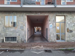 Box auto vendita Via Fenestrelle Nichelino