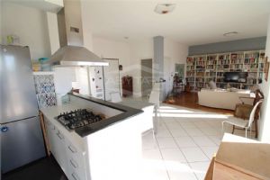 VILLA INDIPENDENTE CON AMPIO GIARDINO NEL CENTRO DI BEINASCO