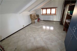 VILLA INDIPENDENTE CON AMPIO GIARDINO NEL CENTRO DI BEINASCO