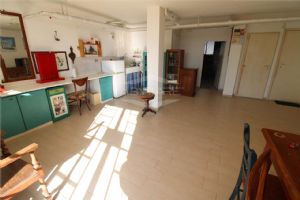 VILLA INDIPENDENTE CON AMPIO GIARDINO NEL CENTRO DI BEINASCO