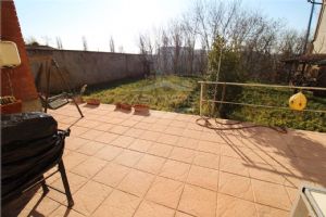 VILLA INDIPENDENTE CON AMPIO GIARDINO NEL CENTRO DI BEINASCO