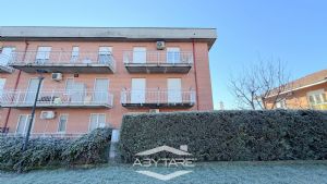 Appartamento quadrilocale con terrazzo in piccolo contesto