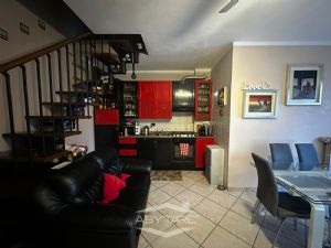 Vendesi bilivello con terrazzo in palazzina recente