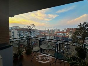 Vendesi bilivello con terrazzo in palazzina recente