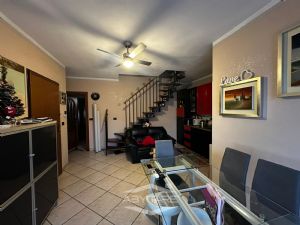 Vendesi bilivello con terrazzo in palazzina recente