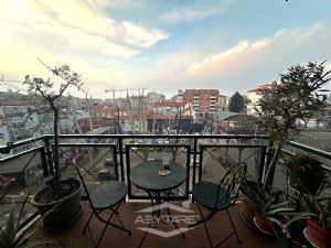 Vendesi bilivello con terrazzo in palazzina recente