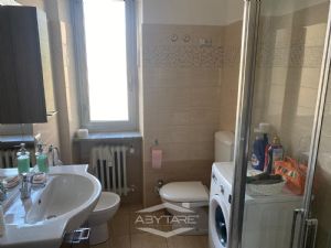 AMPIO TRILOCALE IN COMPLESSO SIGNORILE