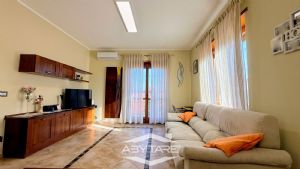 La tua casa Abytare..
Alcune immagini di questo an...