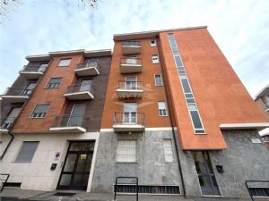 Bilocale in vendita ritrutturato Beinasco centro storico