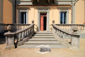 Appartamento ristrutturato in villa d'epoca