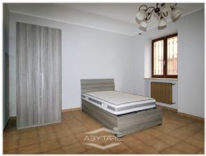 VINOVO CENTRO: CASA INDIPENDENTE CON CORTE PRIVATA