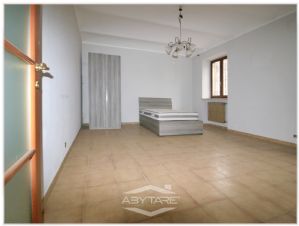 VINOVO CENTRO: CASA INDIPENDENTE CON CORTE PRIVATA