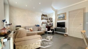 La tua casa Abytare..
Alcune immagini di questo an...