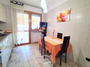 COSTRUZIONE 2007 - TRILOCALE CON DOPPIA ESPOSIZIONE