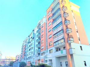 COSTRUZIONE 2007 - TRILOCALE CON DOPPIA ESPOSIZIONE