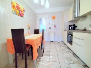 COSTRUZIONE 2007 - TRILOCALE CON DOPPIA ESPOSIZIONE