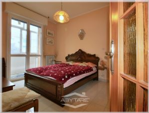 QUADRILOCALE VENDESI CON BOX VIA ROVEDA 13 TORINO