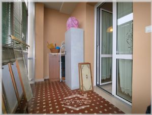 QUADRILOCALE VENDESI CON BOX VIA ROVEDA 13 TORINO