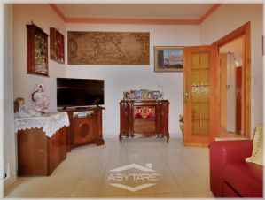 QUADRILOCALE VENDESI CON BOX VIA ROVEDA 13 TORINO