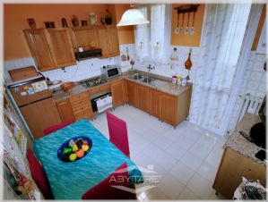 QUADRILOCALE VENDESI CON BOX VIA ROVEDA 13 TORINO