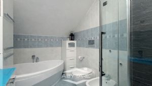 La tua casa Abytare..
Alcune immagini di questo an...