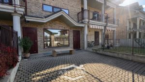 La tua casa Abytare..
Alcune immagini di questo an...