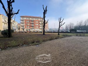 AMPIO BILOCALE ZONA LINGOTTO